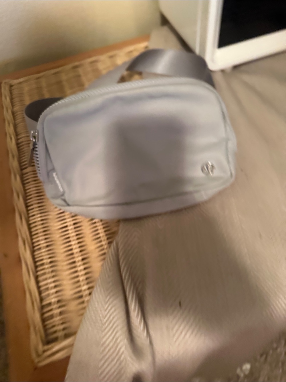 Light Gray Men’s Crossbody Waist Bag - Minimal Modern Style